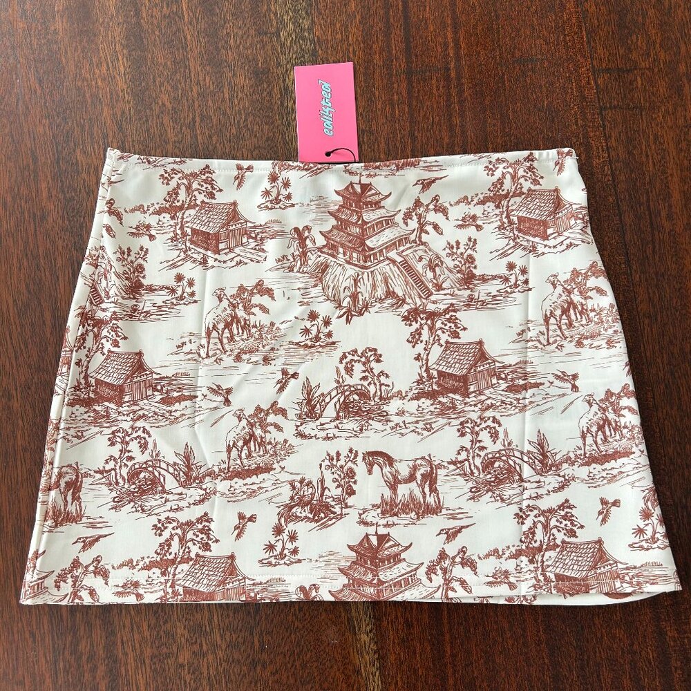 Edikted NWT DELFT PRINT LOW- RISE SKIRT, Med